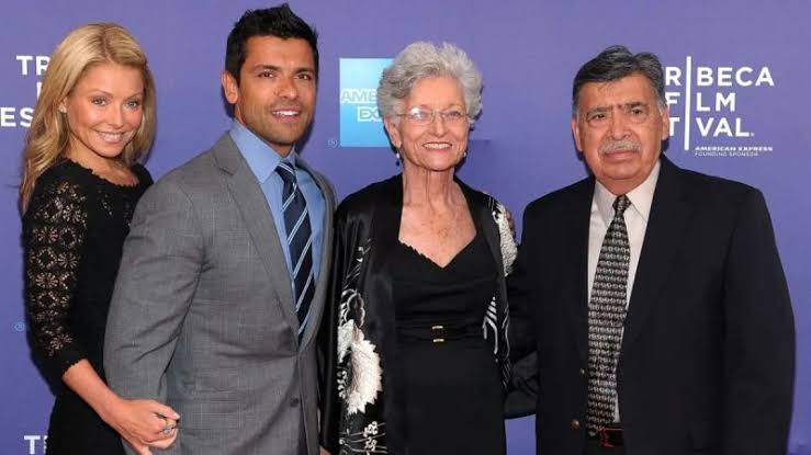 saul consuelos